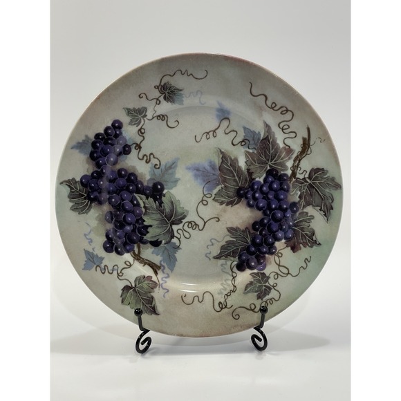 DECORATIVE  8" PLATE GRAPES ~ NOT FOR FOOD USE~ MADE IN CHINA - Picture 1 of 5